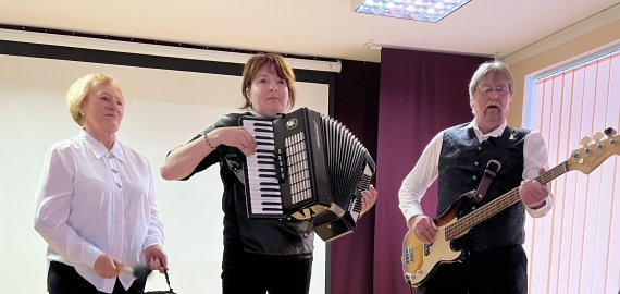 Jau kitą dieną po rinkimų rinkėjai buvo pamiršti? Rokiškio valdžia seniūnijoje nepasirodė  (foto)