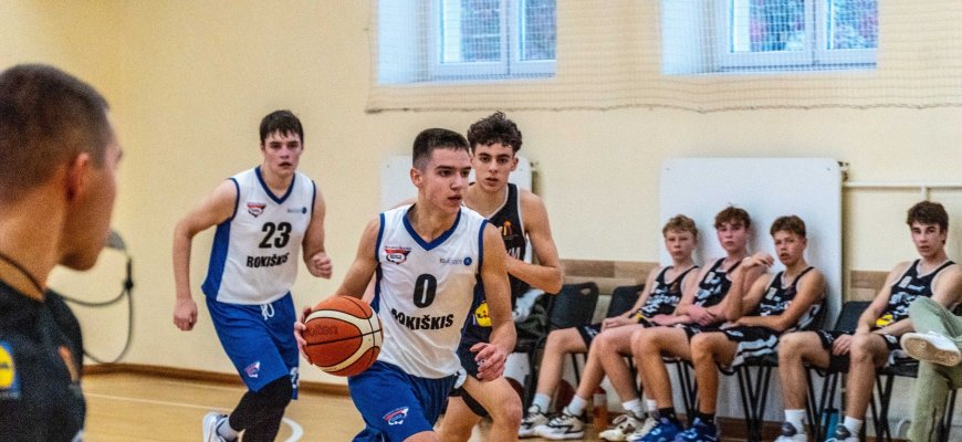 Rokiškio KKSC U17 krepšinio komanda pergale pradėjo naująjį sezoną
