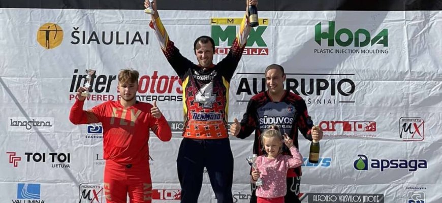 Rokiškietis Renatas Jegorovas Lietuvos motokroso čempionate iškovojo pirmąją vietą