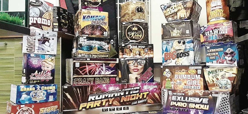 Fejerverkus į dangų leido tik gyventojai, įmonės tam nešvaistė pinigų