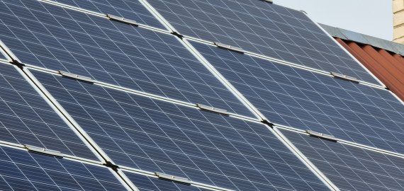 Nutolusioms gyventojų saulės elektrinėms – 15 mln. eurų parama