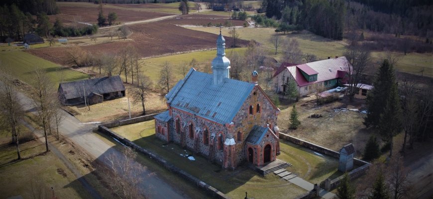 Lukštų Šv. apaštalo evangelisto Jono bažnyčia (video+foto)