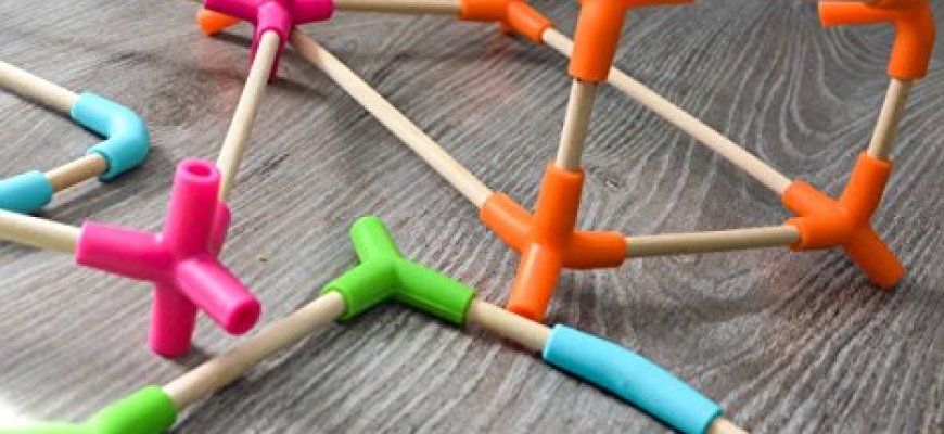 Alfa karta: vadovėlius keičia interaktyvios kėdės, edukaciniai konstruktoriai ir skaitmeninės užduotys