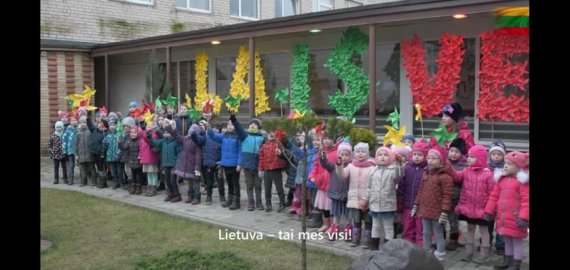Su Kovo 11-ąja sveikina rajono savivaldybės vadovai, dekanas ir rokiškėnai