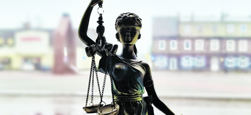 Po pasivažinėjimo išgėrus – konfiskuotas mersedesas ir tūkstantinė bauda