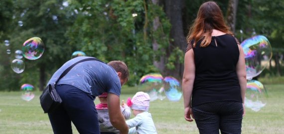 Šias mintis skiriu savo Tėvų šviesiam atminimui