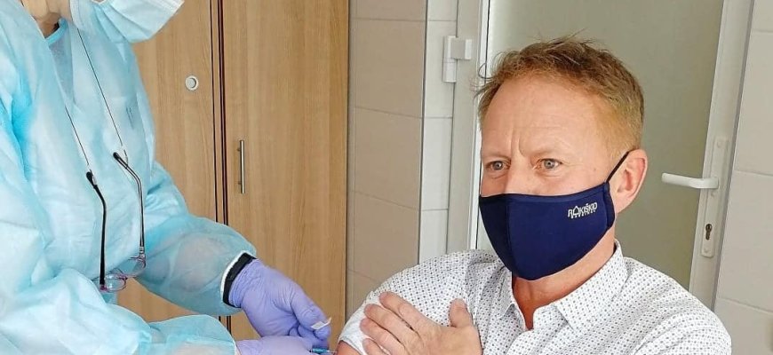 Rokiškio rajono savivaldybės administracijos direktoriaus pavaduotojas Valerijus Rancevas šiandien paskiepytas „Astra Zeneca“ vakcina