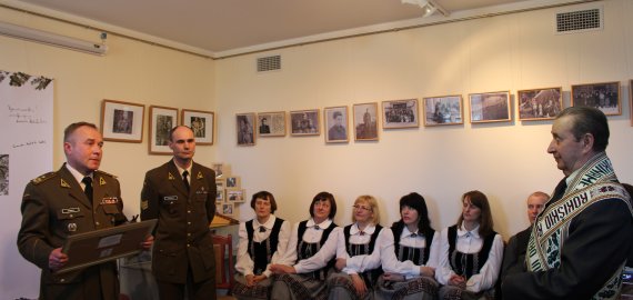 Muziejininko Andriaus Dručkaus 90-metis:  sveikintojai netilpo Laisvės kovų istorijos muziejaus salėje