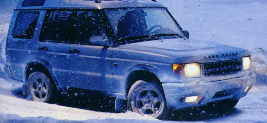 Atėjus žiemai populiarėja keturiais ratais varomi automobiliai