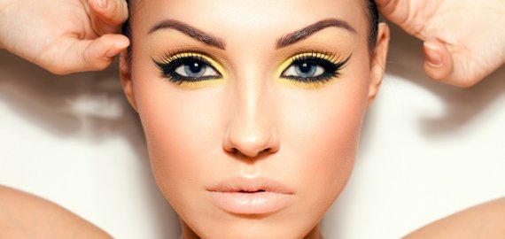 Pavasario makiažo tendencijos: sveikos gyvensenos atspindžiai veide