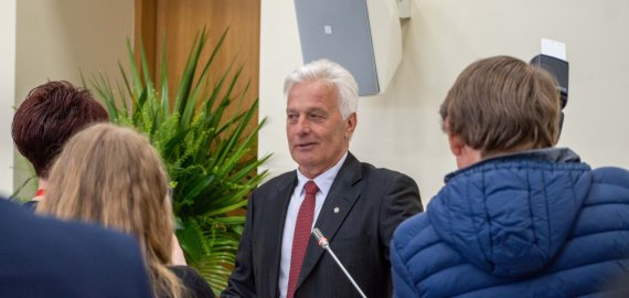 TARYBOS NARIO ATASKAITA. Stasys Mekšėnas