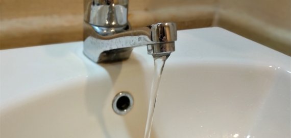 Užliejo kaimynų butus