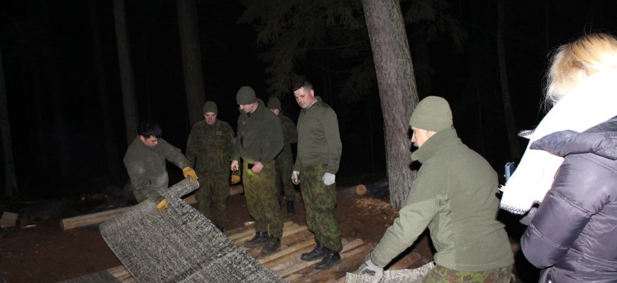 Talkininkai dirbo iki pat sutemų, bet Obelių šilo bunkeris atnaujintas! (nuotraukų galerija)