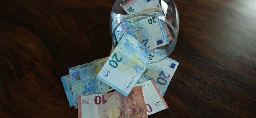 Vyriausybė už 66 tūkst. eurų reklamuoja savo darbus