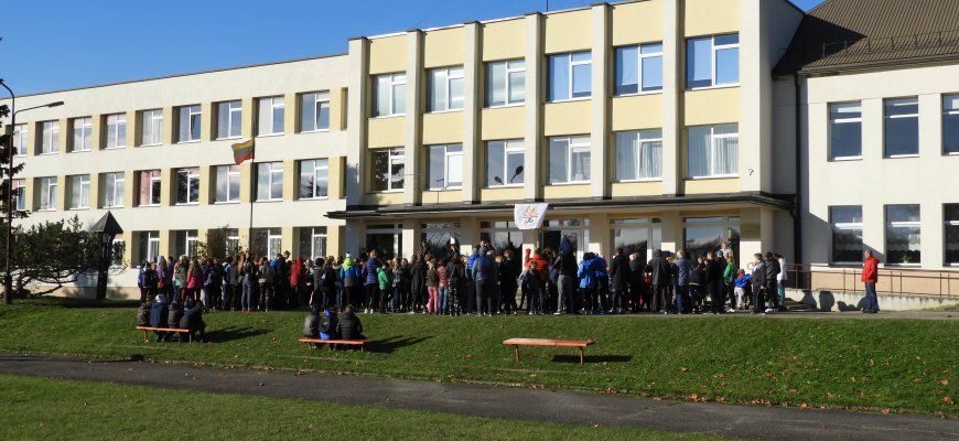 90 proc. mokyklų susitvarkė su nuotolinio ugdymo iššūkiais