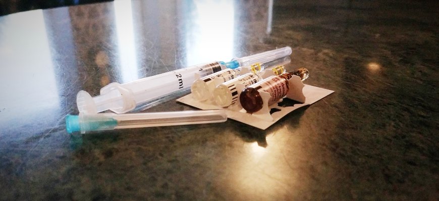 Trečioji vakcinų nuo COVID-19 siunta Lietuvą turėtų pasiekti kitą savaitę