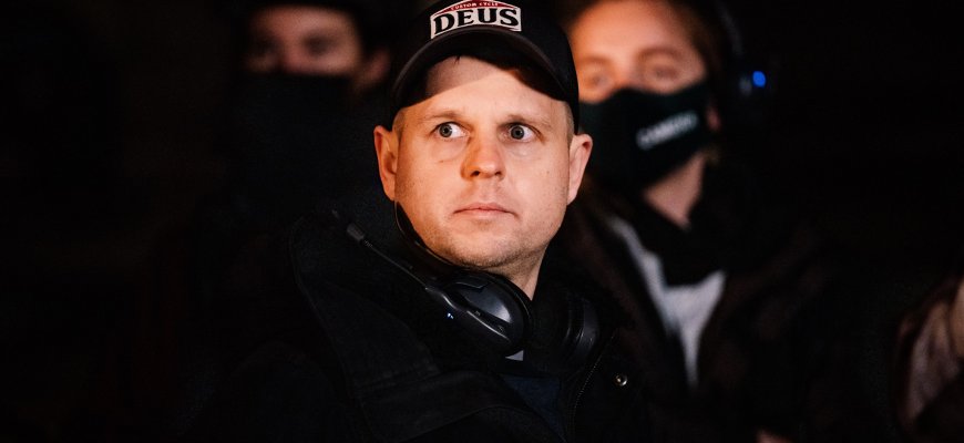 J. Krisiūnas driokstelėjo dar kartą: savaitgalį pristatė spektaklį „Dideli pinigai“