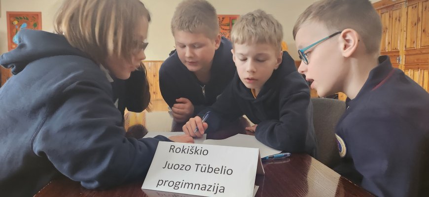 Rokiškio Juozo Tūbelio progimnazijos penktokai – rajoninės viktorinos nugalėtojai
