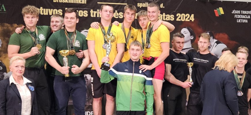 Lietuvos jėgos trikovės čempionate Druskininkuose – rokiškiečių pergalės ir pagerintas Lietuvos rekordas