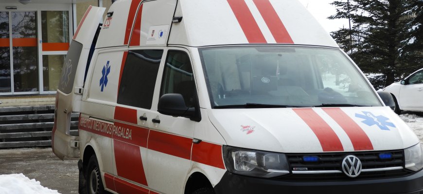 Sprogus petardai prarado dalį rankos