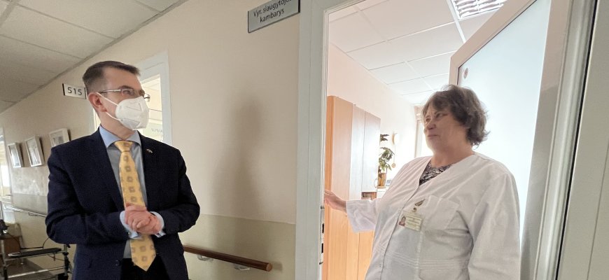 Bendrosios praktikos slaugytojų amžiaus vidurkis Rokiškyje – 55 metai. Ar jų trūkumas aktualus ir pas mus?