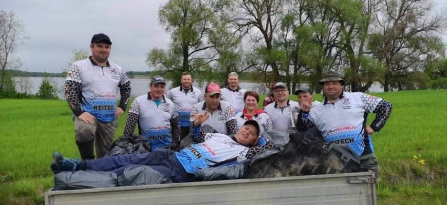 Rokiškio žvejai iš „Peleko“ ir tvarkė aplinką, ir laimėjo žvejų varžybas