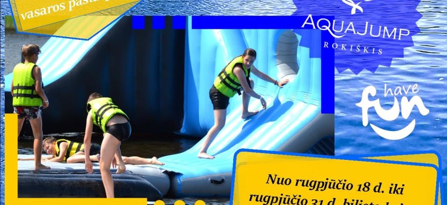 „AquaJump Rokiškis“ vandens batutų parke - didelės nuolaidos