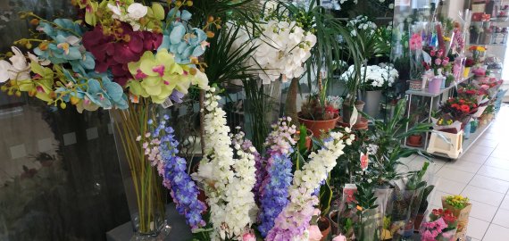 Motinos dieną rokiškėnai rinkosi netradicinių gėlių žiedus