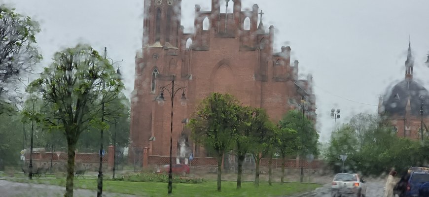 Orai: lietaus sulauksime kone kasdien, stiprės vėjas
