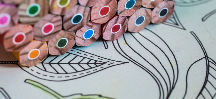 7 priežastys, kodėl spalvinimas palankiai veikia emocinę ir protinę suaugusiųjų sveikatą