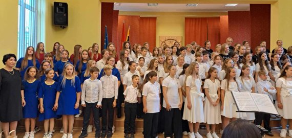Rokiškio Rudolfo Lymano muzikos mokyklos jaunių choras „Re Do“ dalyvavo festivalyje (foto)