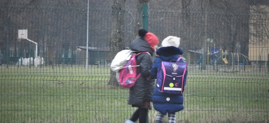 Sveikatos ir švietimo ministrai rengia planą visiems pradinukams grįžti į mokyklas