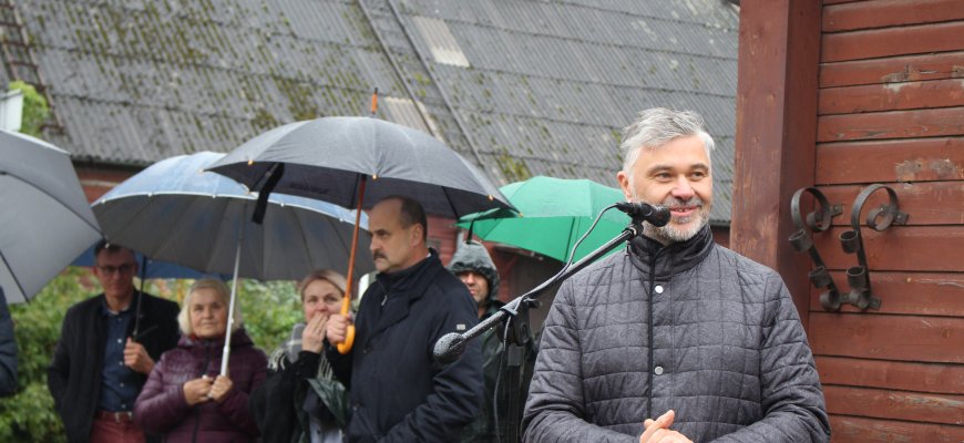 Paminklo Tyzenhauzams teks palaukti
