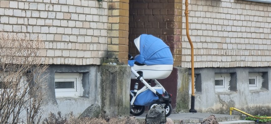 Gimus vaikui, siūloma iki 800 eurų didinti vienkartinę išmoką