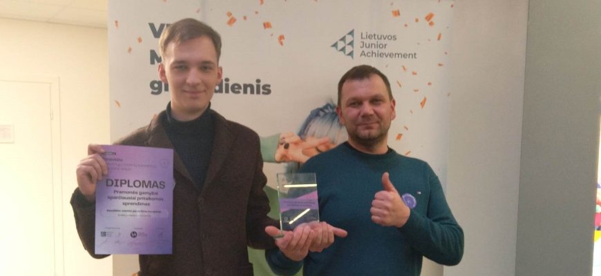 Iš atraižų pagamintas dviračio laikiklis pripažintas „Pramonės gamybai sparčiausiai pritaikomu sprendimu“