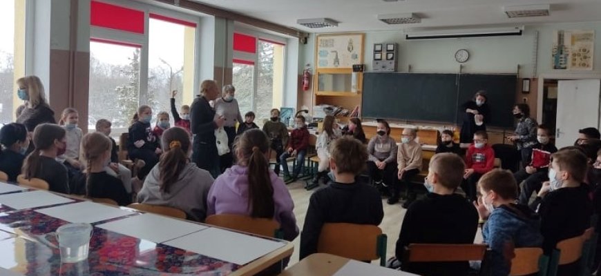 Juodupės gimnazijoje įvyko Gerosios savijautos programa 1-4 klasių mokiniams (foto)