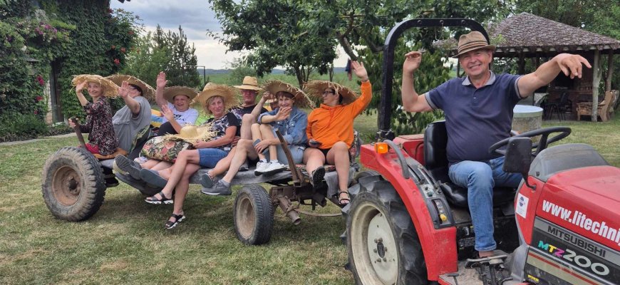 Susitiko Pandėlio gimnazijos 36-os laidos abiturientai (foto)
