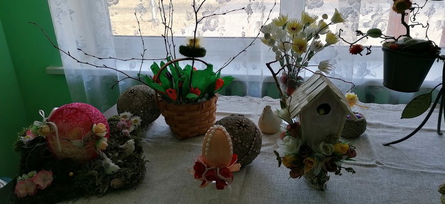 Lailūnų kaimo bendruomenė pristato parodą „Velykinės kompozicijos“ (foto)