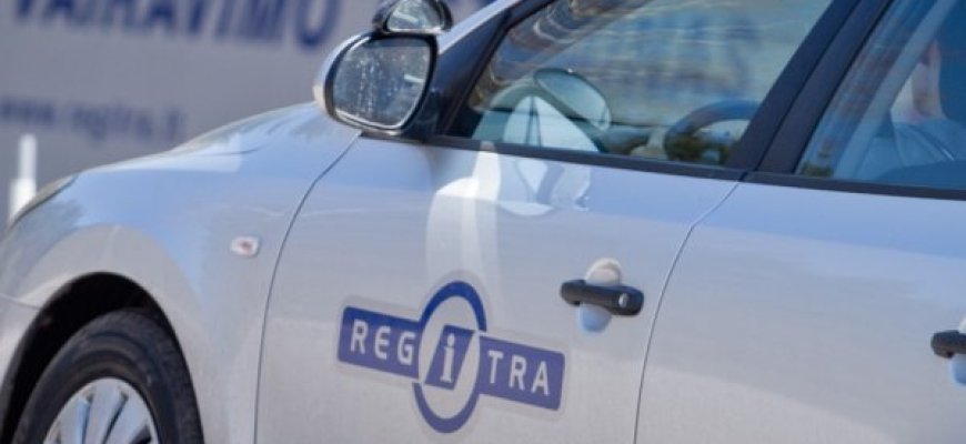 „Regitra“ supaprastino vairuotojų egzaminų tvarką: kas keičiasi?