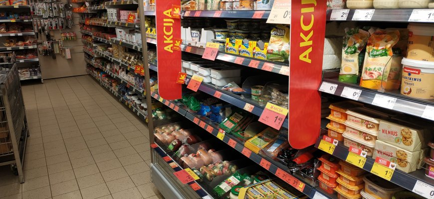 Seime – nauji suvaržymai akcijas siūlantiems prekybininkams