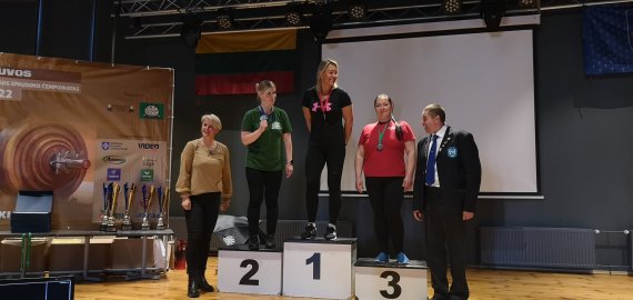 Iš štangos spaudimo varžybų Mažeikiuose - su naujomis pergalėmis!