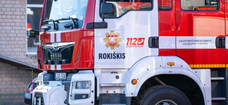 Paryčiais degė kaminas