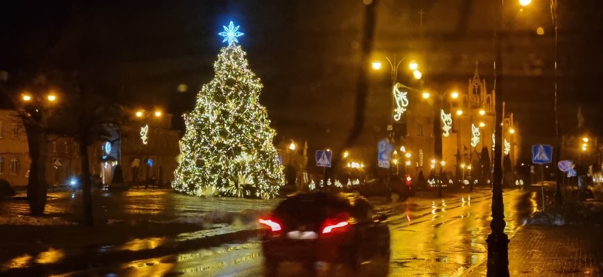 Sausio pirmoji Rokiškyje: +10 ir lietus (video)