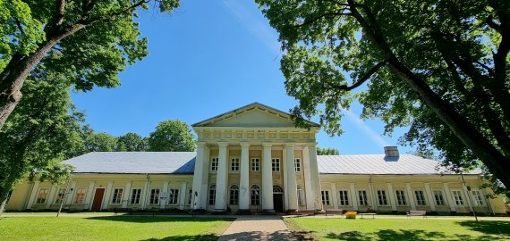 Salų dvaras kviečia į „Atviras dienas kaime“