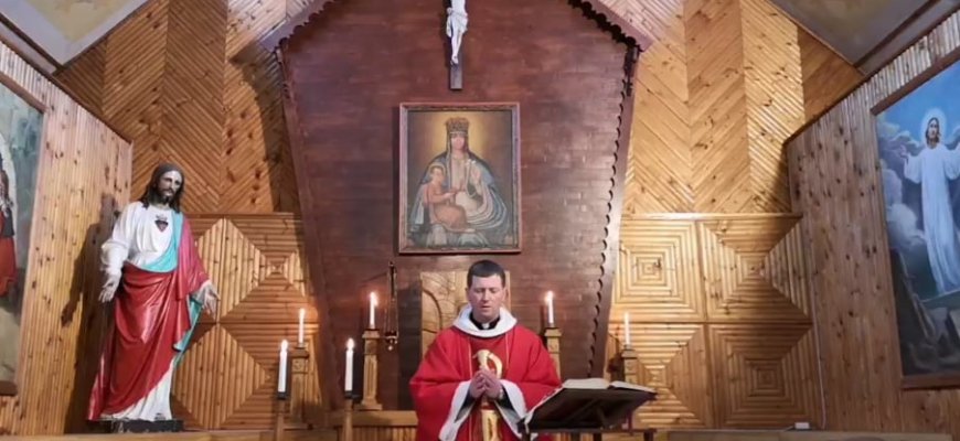 Juodupės parapijos klebonas Aivaras Kecorius linkėjo pajusti tikrąją Kalėdų prasmę (video)