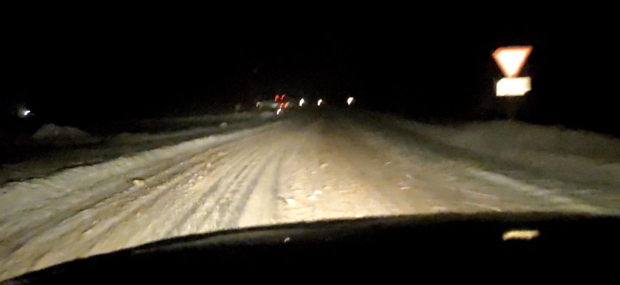 Skaitytojai dalinasi: kelias Kamajai-Rokiškis. Vairuokite saugiai (video)