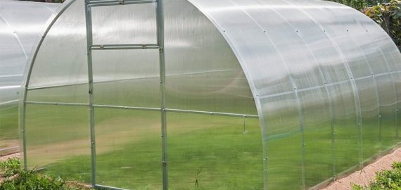 Kokybiškų ir patvarių šiltnamių kainos