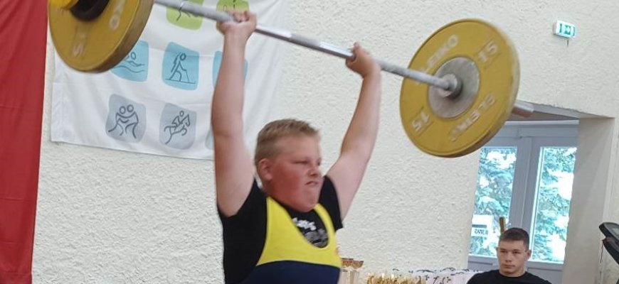 Sunkiosios atletikos turnyre tarp Lietuvos ir Latvijos sportininkų sėkmė lydėjo rokiškėnus