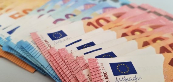 Seimas NPD padidino iki 540 eurų
