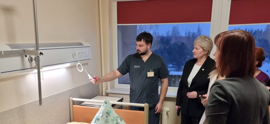 Rokiškio ligoninėje – persikraustymo nuotaikos: baigtas Vidaus ligų skyriaus remontas (foto)